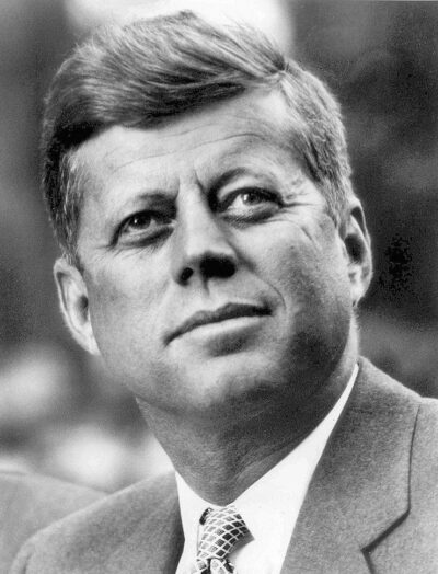 John_F._Kennedy,_White_House_photo_portrait,_looking_up